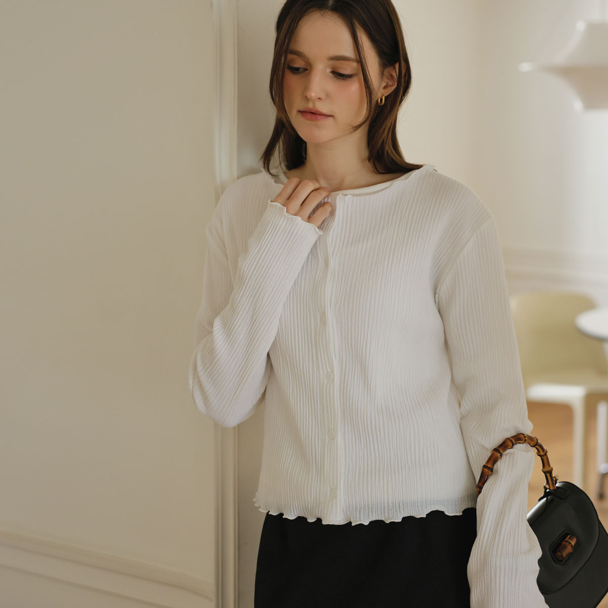 Wavy button pleated tee