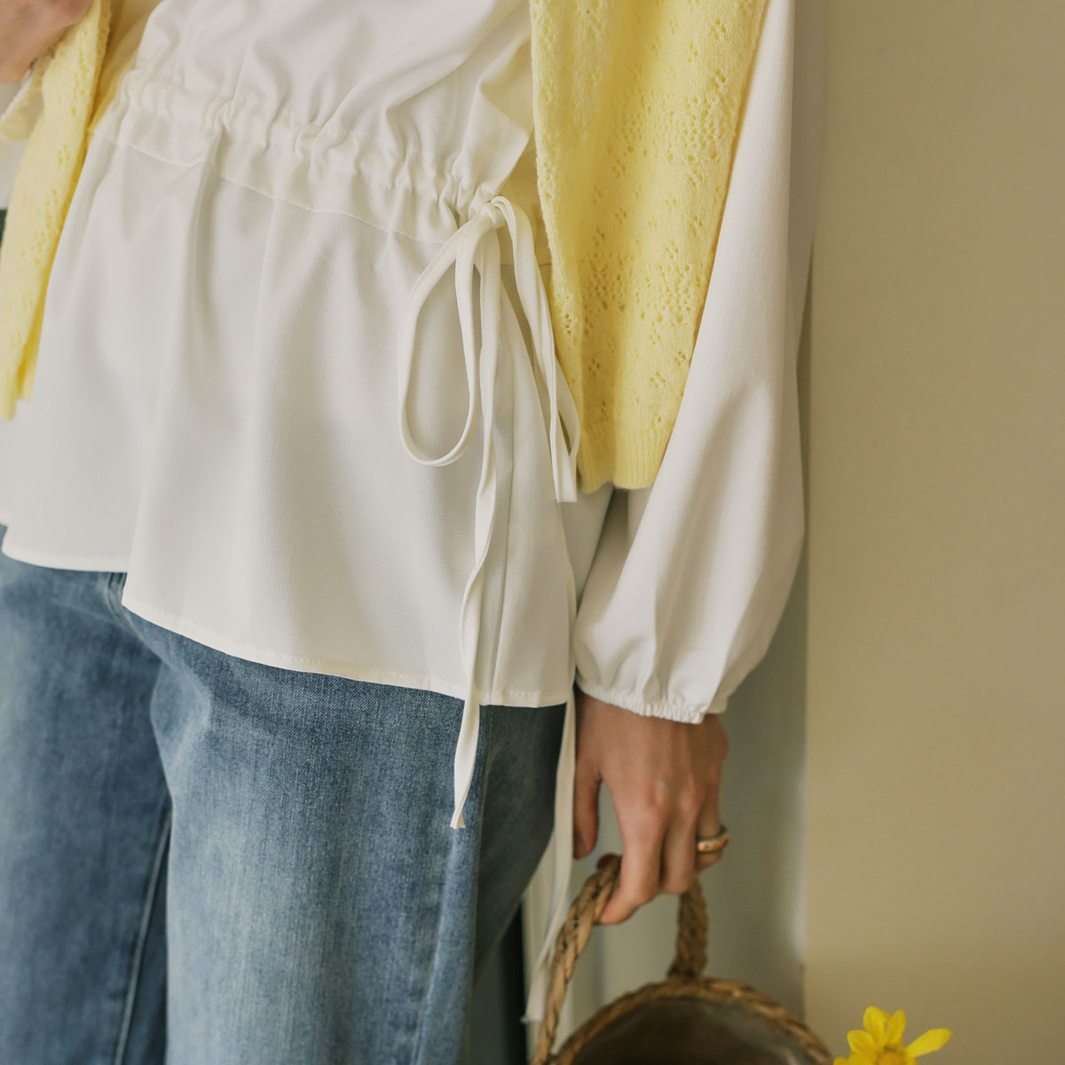 Lenistring frill blouse