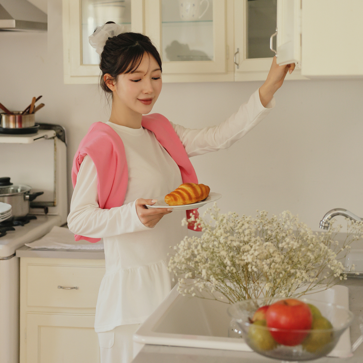 Frill-point layered t-shirt