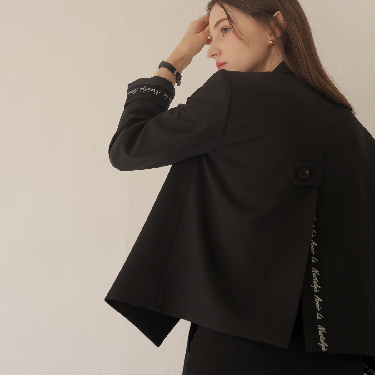 [Emblem] Lettering Bijo Double-button Jacket