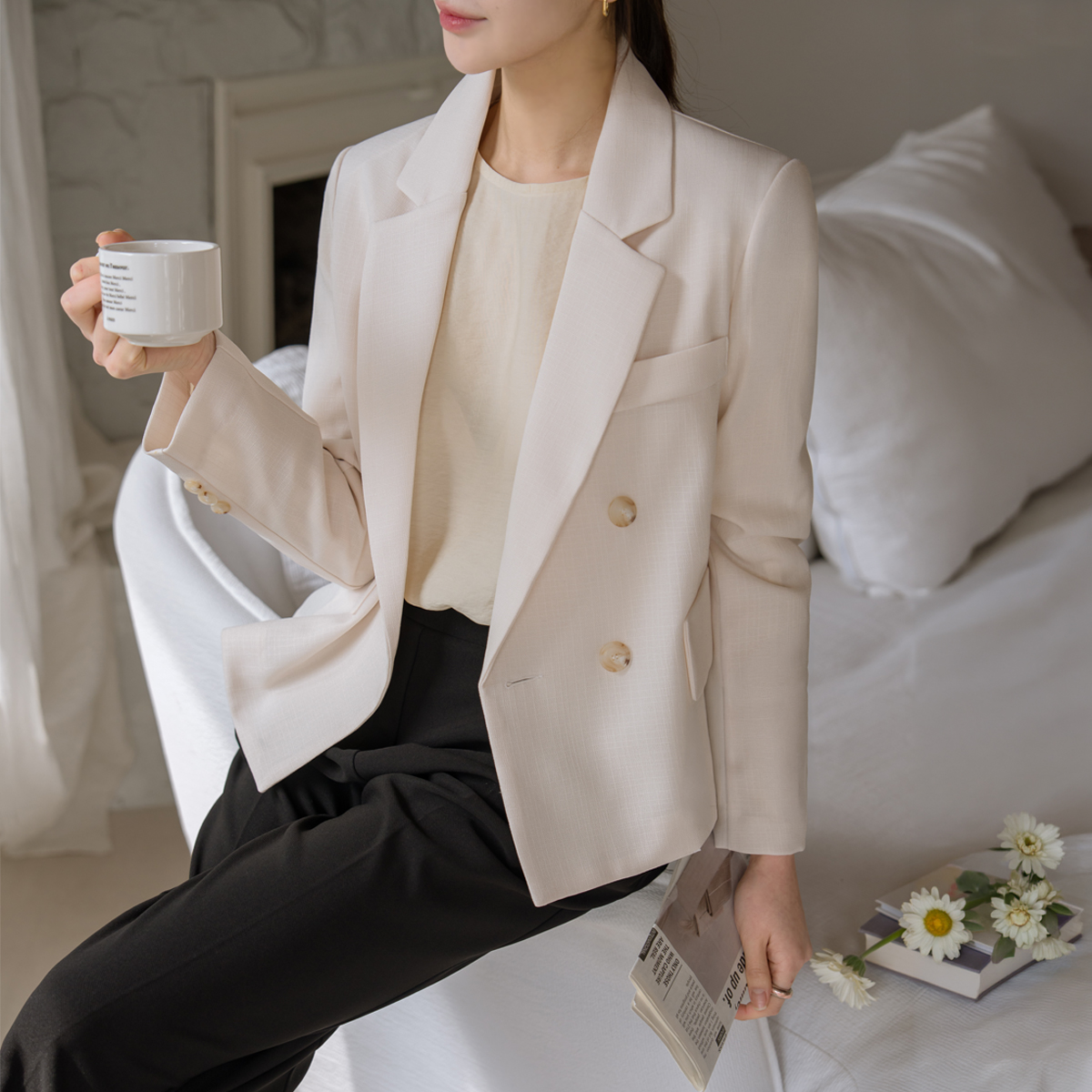 Light back slit single-layer jacket