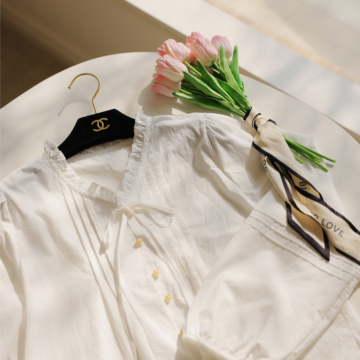 Pipintuck frill blouse