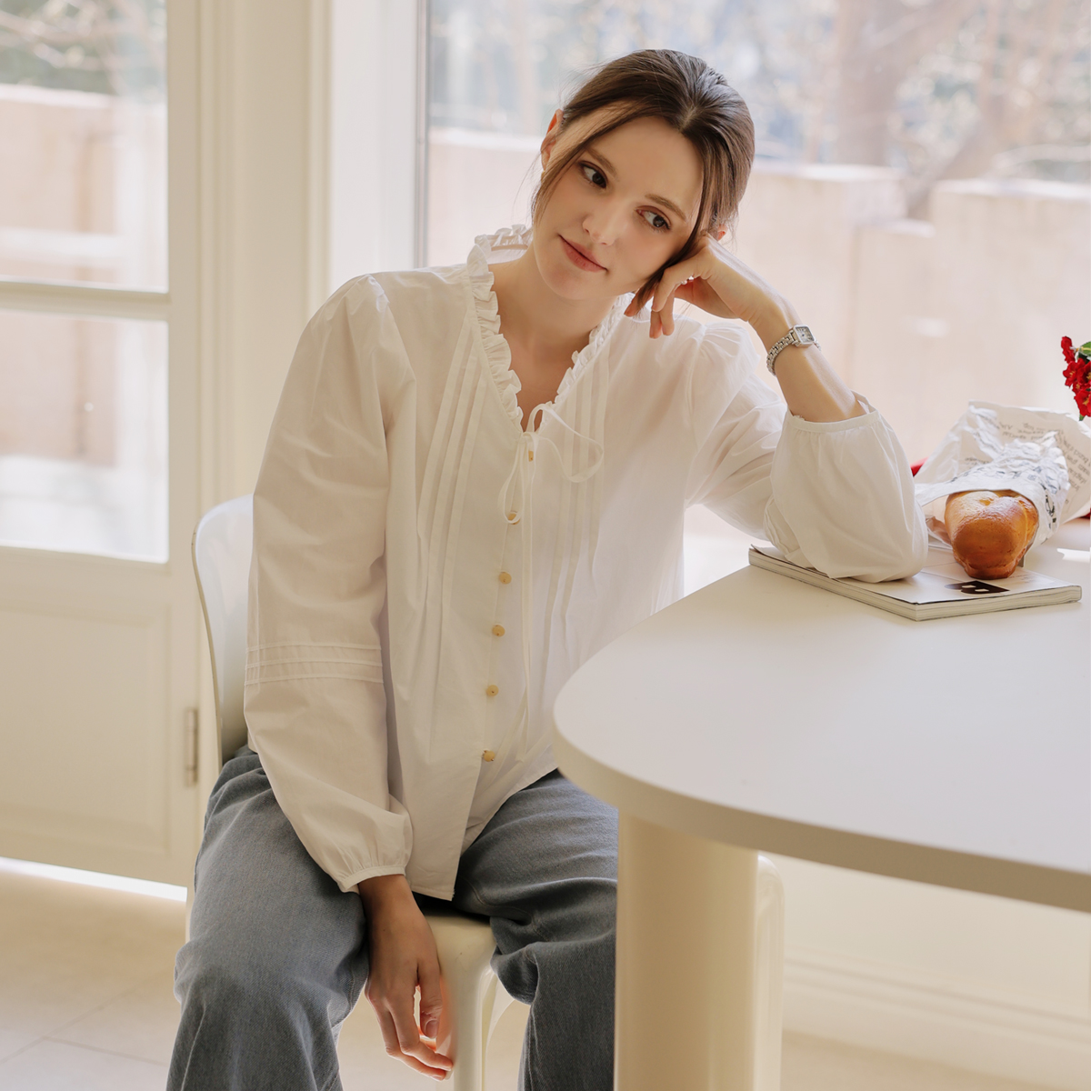 Pipintuck frill blouse