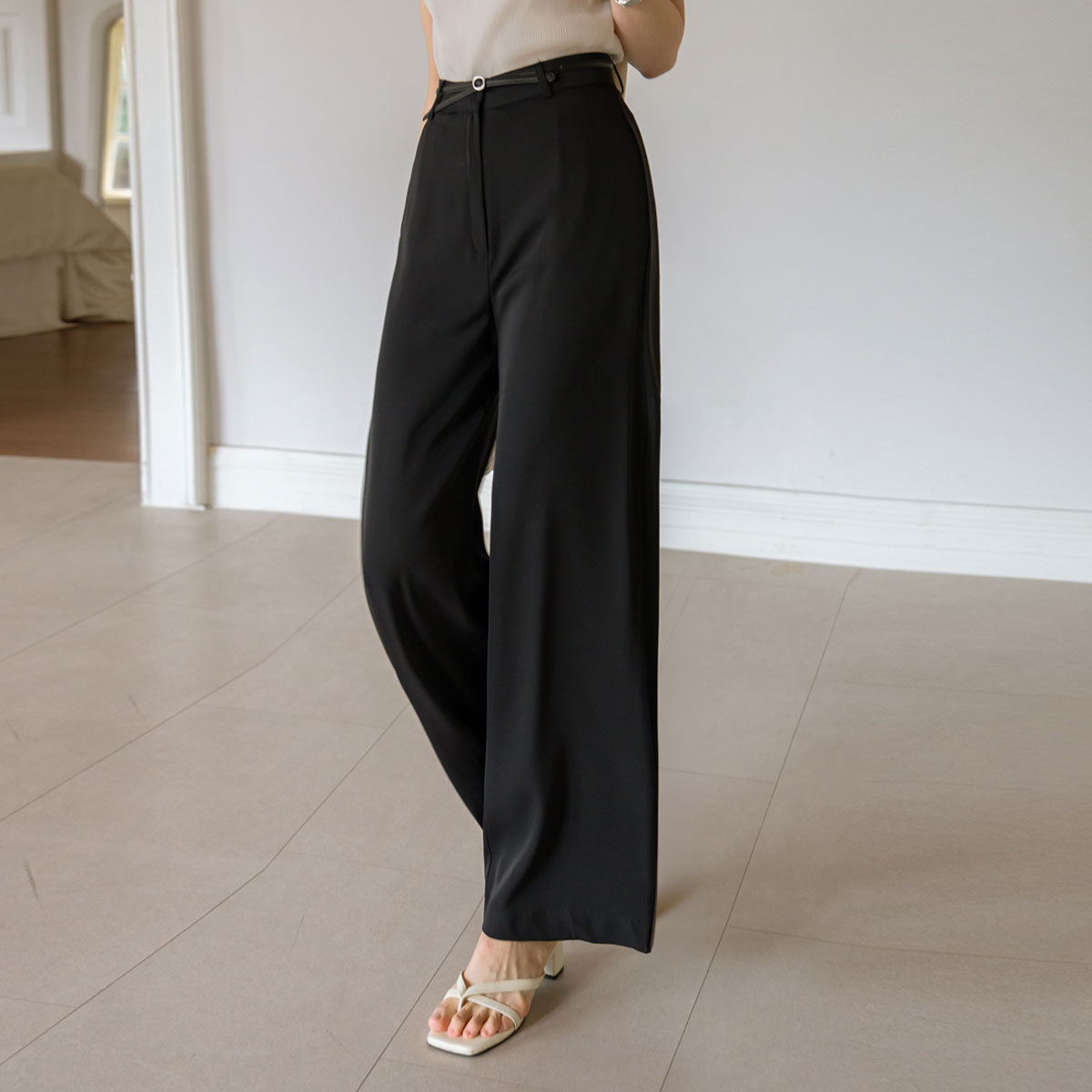 <b>[Opening Special]</b> <b>[Select Length/Silk-like Touch]</b> <b>[Made]</b> Wrinkle-free Char Silket Wide Slacks