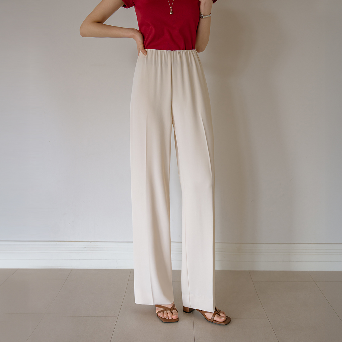 <b>[Made]</b> Wrinkle-Free Charsilket Novi Slacks