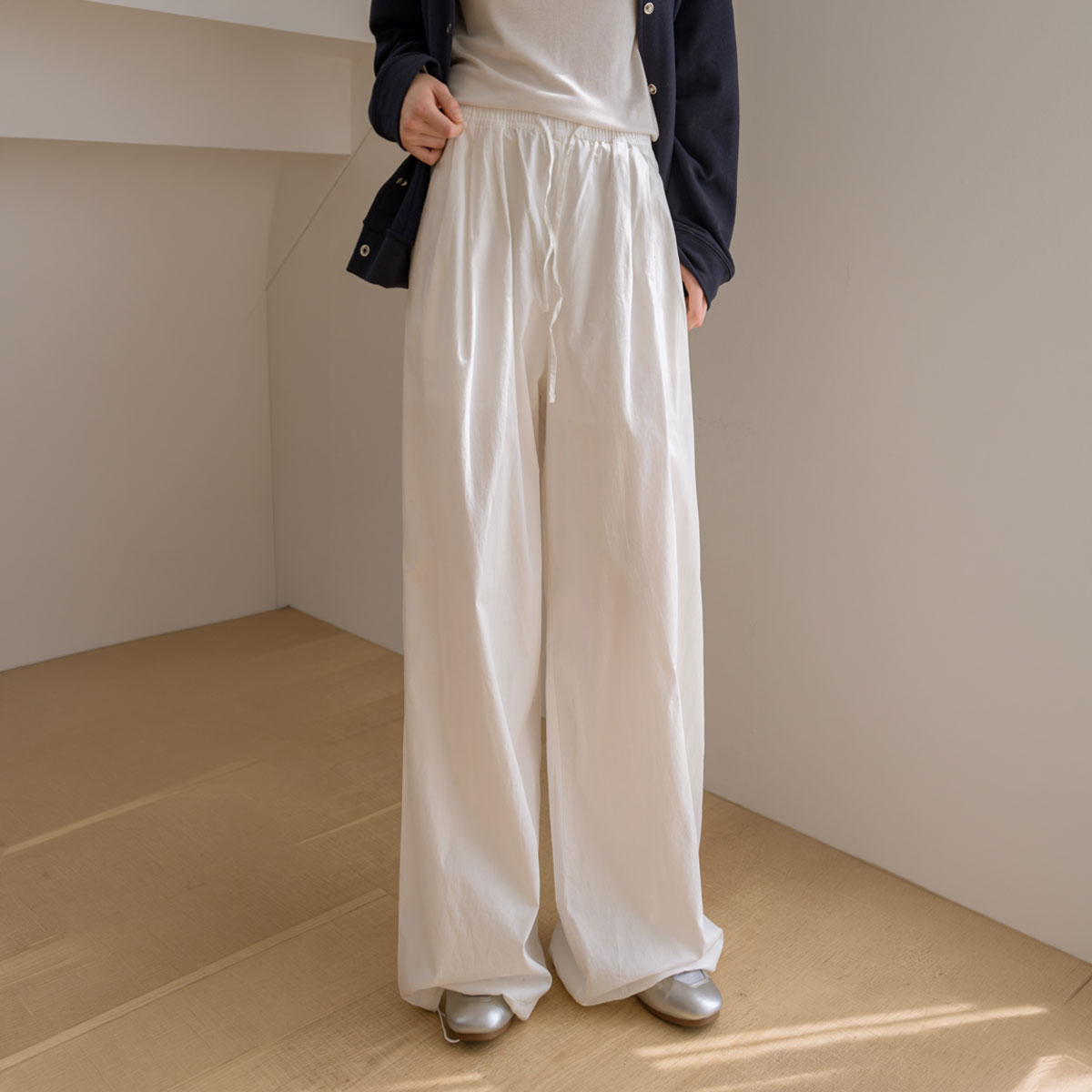 Light cotton two-way elasticated wide pants