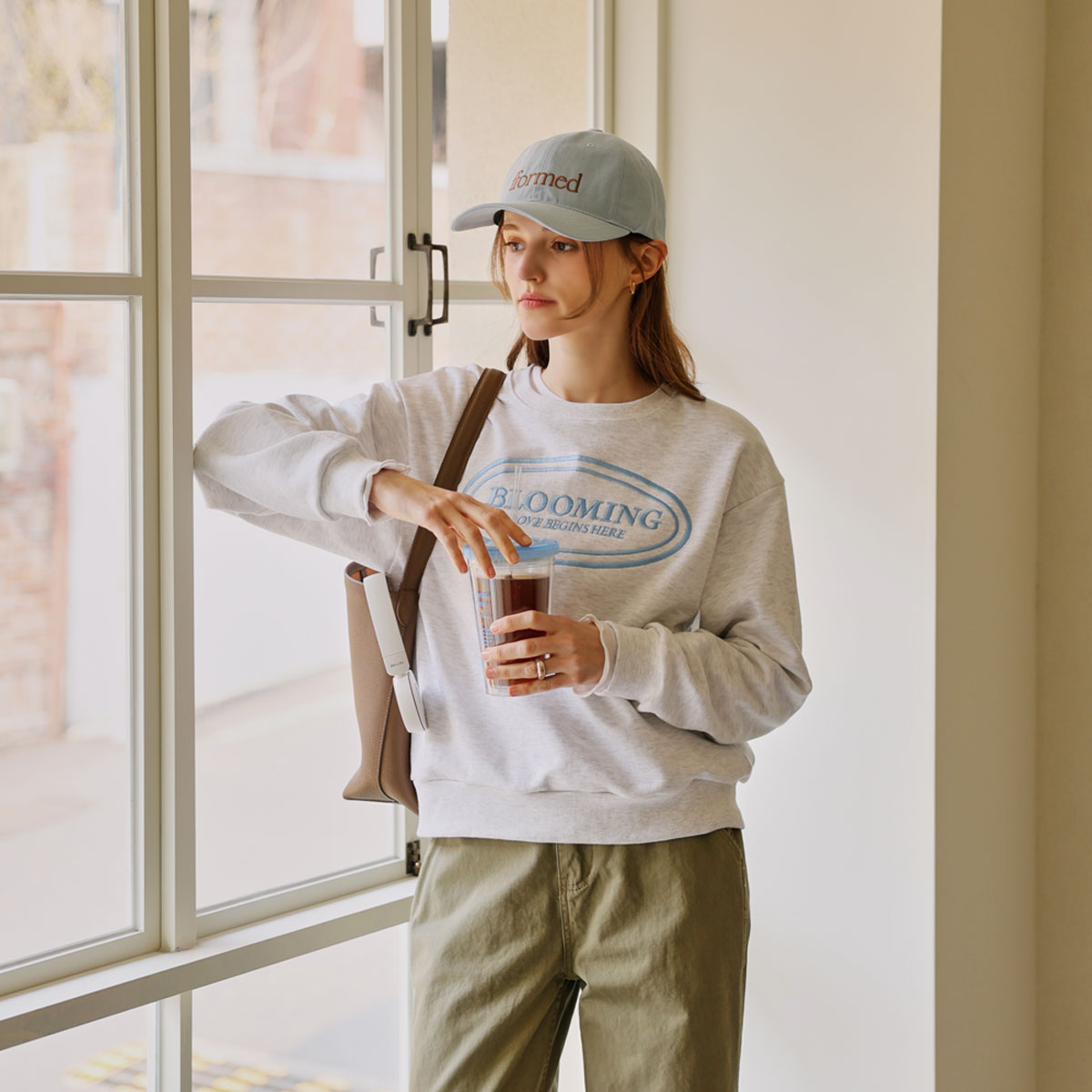 Love Blooming embroidered sweatshirt