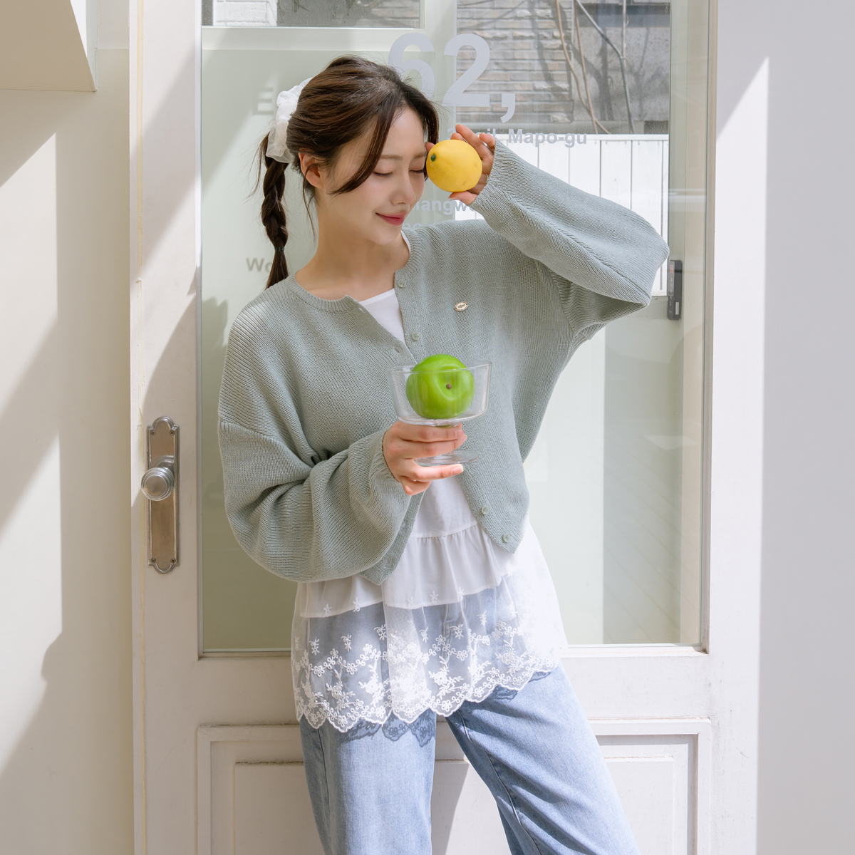 Linen Pendant Knit Semi-Crop Cardigan