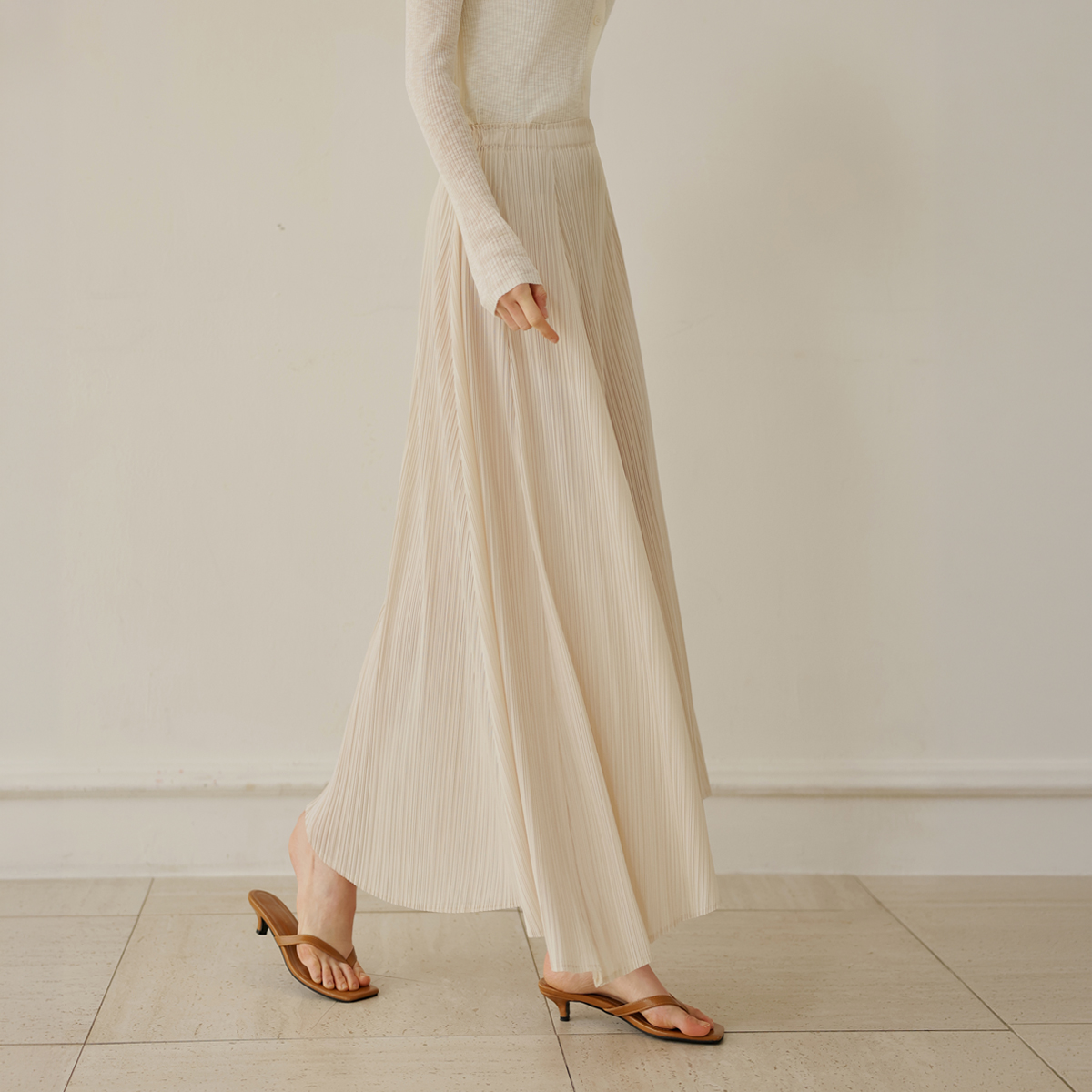 <b>[Made]</b> Grace Pleats Maxi Flare Skirt