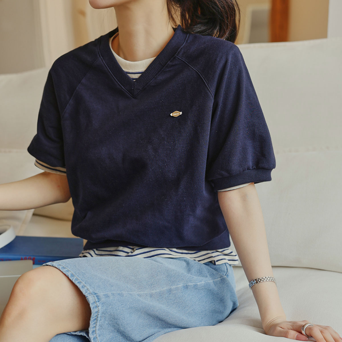 pendant V-neck short-sleeve sweatshirt