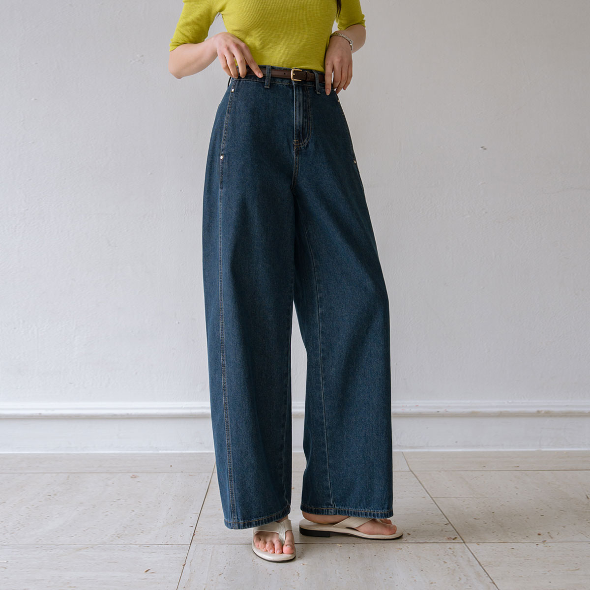 <b>[The Current Trend: Better Fit]</b> 3 Types of Pocket Cut Denim Wide Pants
