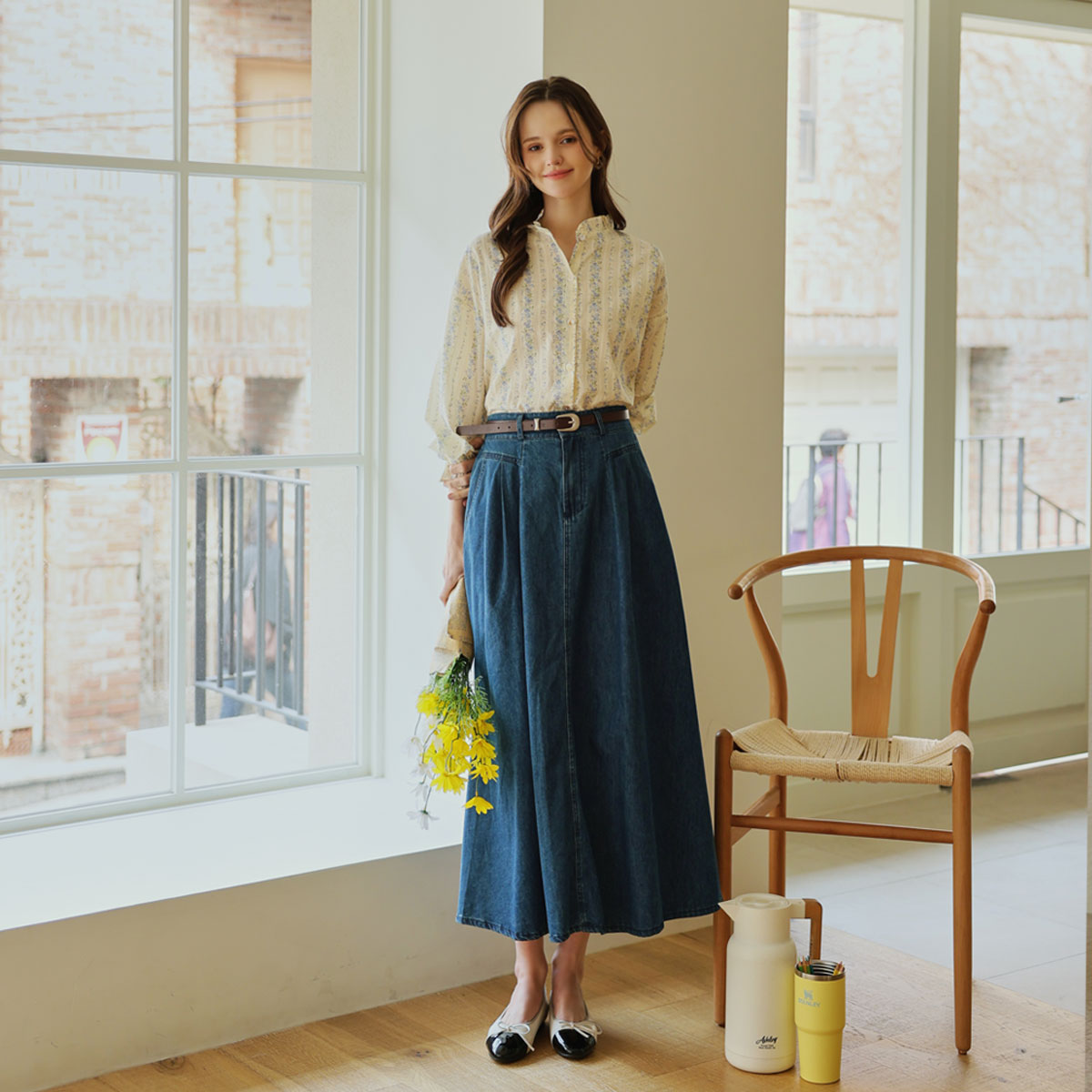 Belt Set Cut Flare Denim Skirt