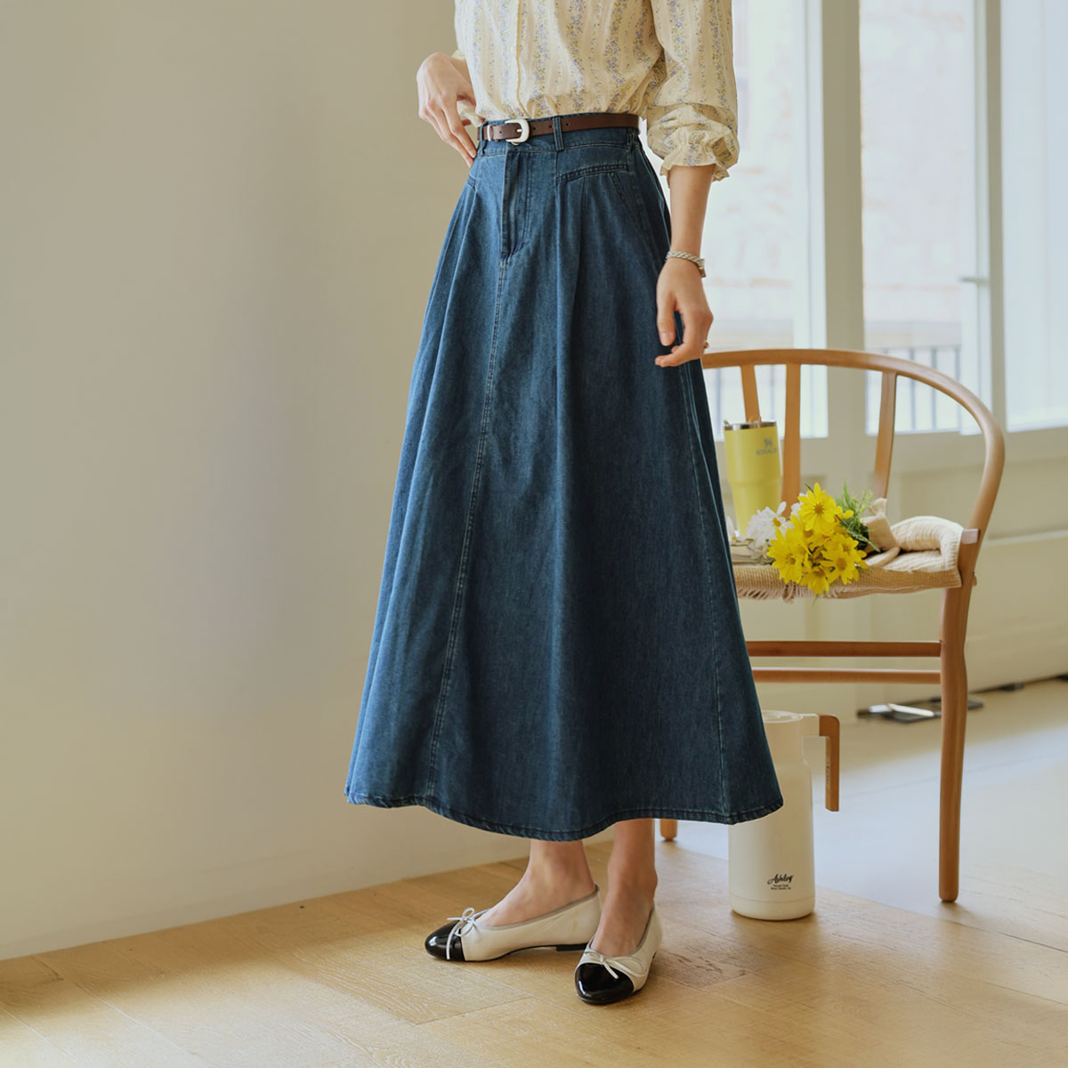 Belt Set Cut Flare Denim Skirt
