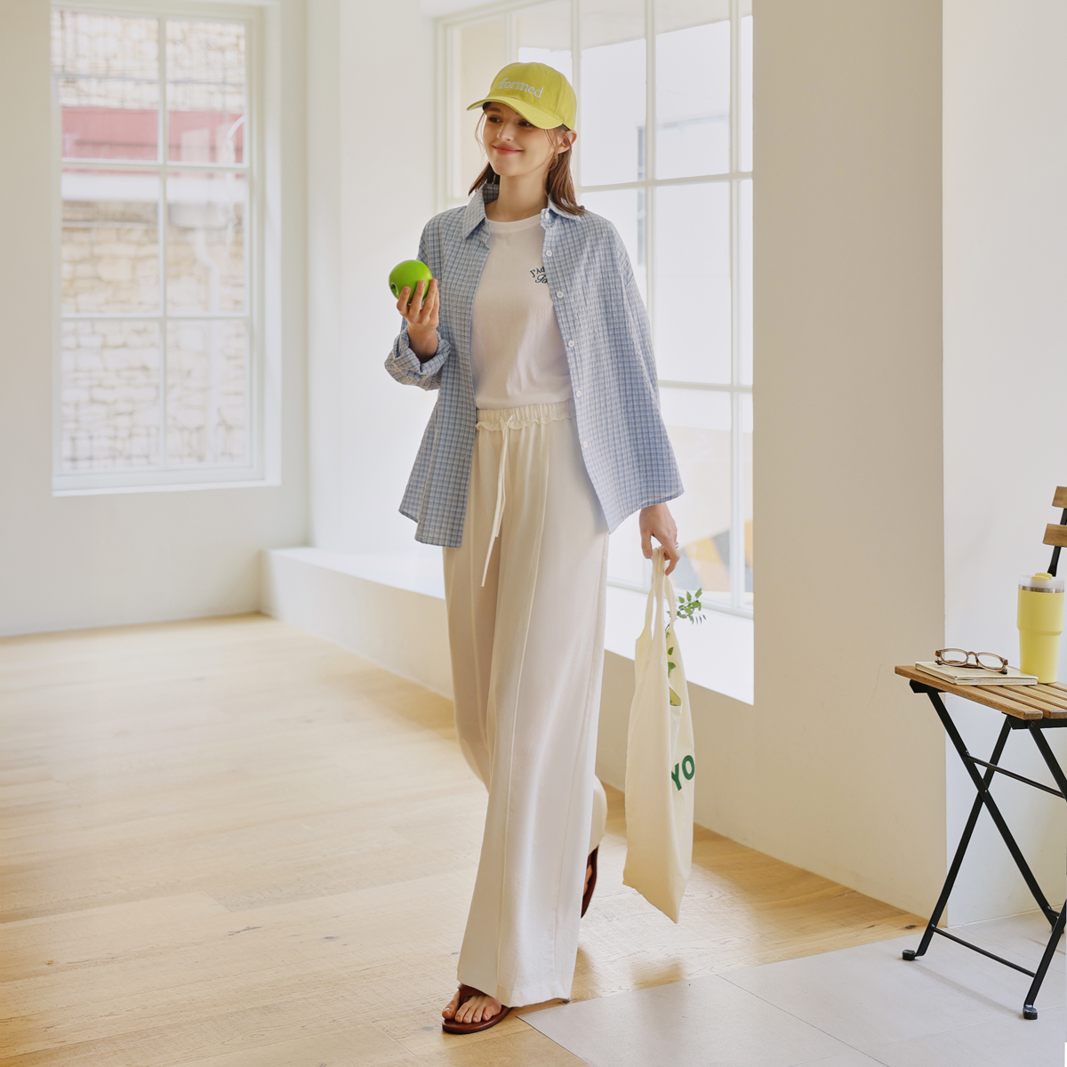 <b>[The Current Trend: Better Fit]</b> Swaying Curved Wide Pants with Cut-out Drawstring