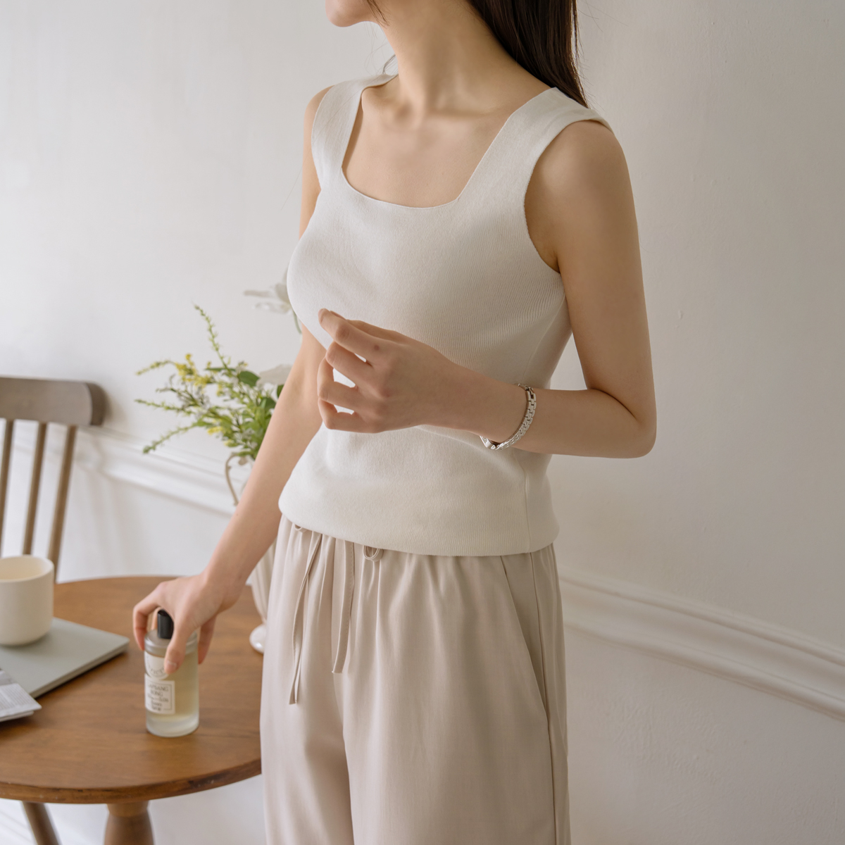 Double-sided nasi knit that can be worn front and back