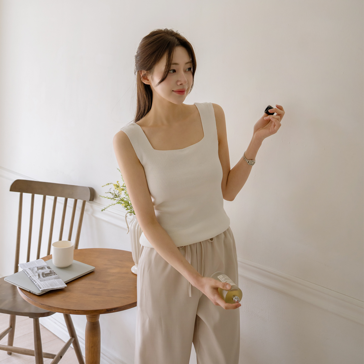 Double-sided nasi knit that can be worn front and back