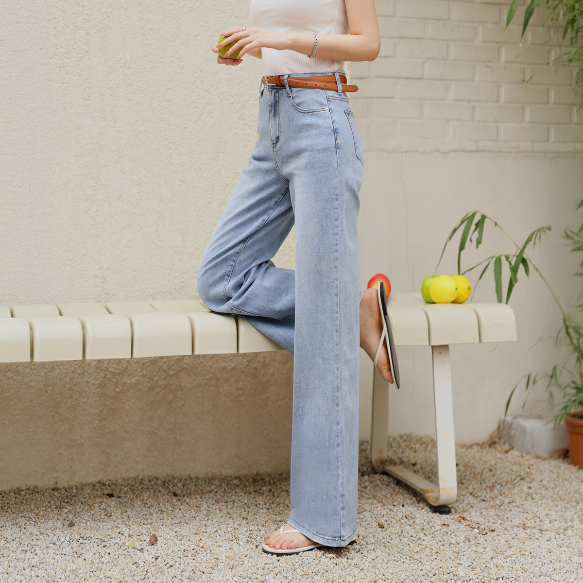 <b>[Hidden Waistband]</b> 2 Types of Jelly Tension Wide Straight Fit Denim