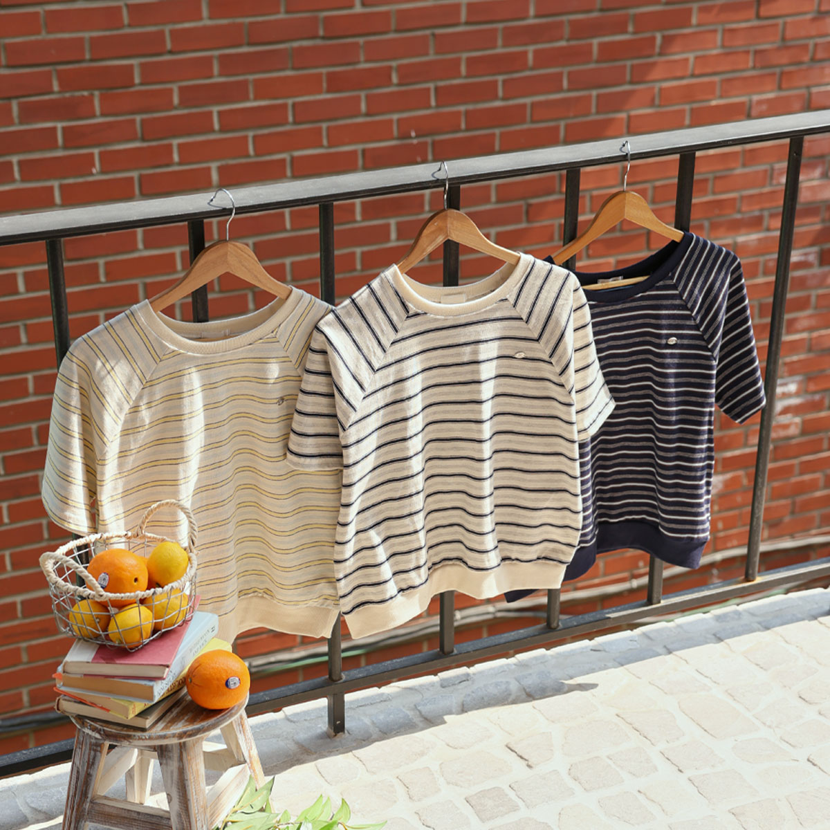 Cracker striped short-sleeve sweatshirt