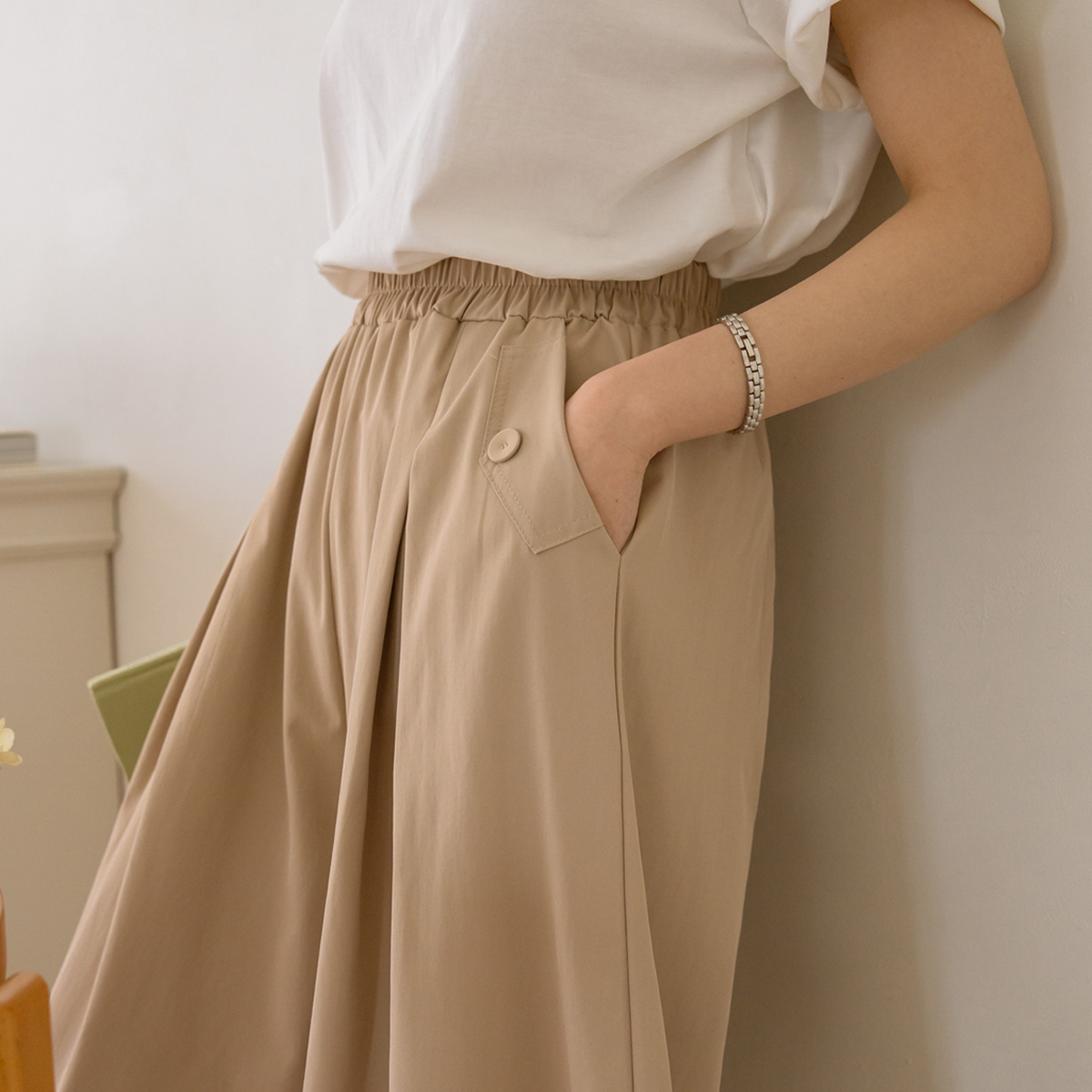 <b>[Special 2-Piece Deal]</b> Button Pocket 3/4 Skirt Pants