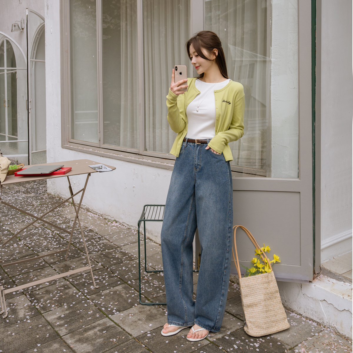 Studded point barrel fit denim pants