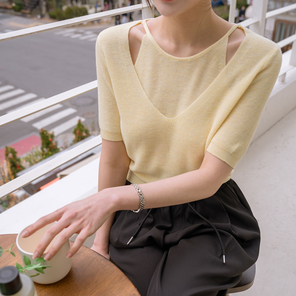 Layered color-block slit knit