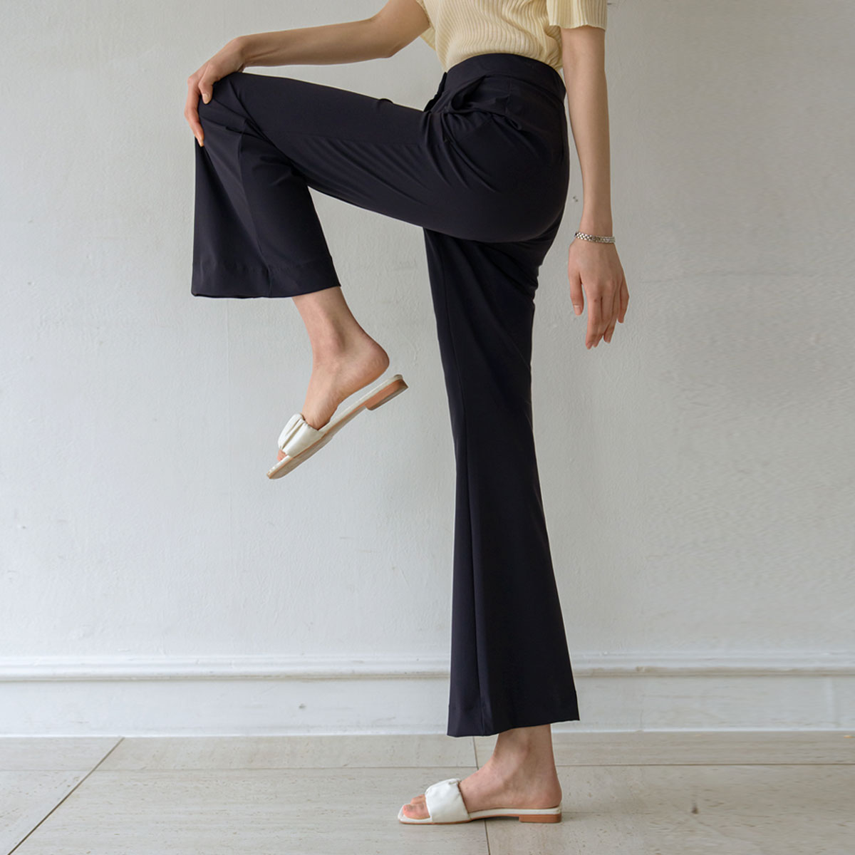 <b>[Made]</b> 2-Type Ice-Cool Semi-Bootcut Slacks
