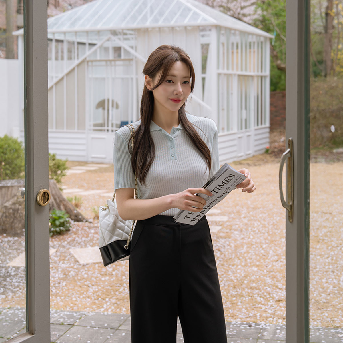 Slim ribbed collared short-sleeve knit