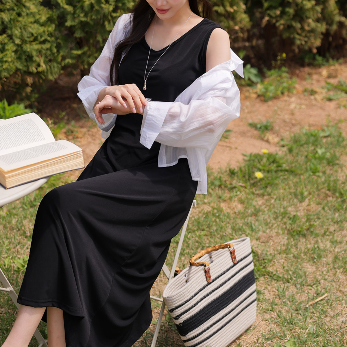 <b>[Made]</b> Classic Cool Slim Line Flare Sleeveless Dress