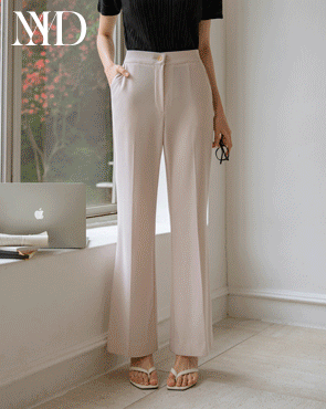 <b>[Made]</b> Mochi Chewy Elastic Waist Semi-Bootcut Slacks
