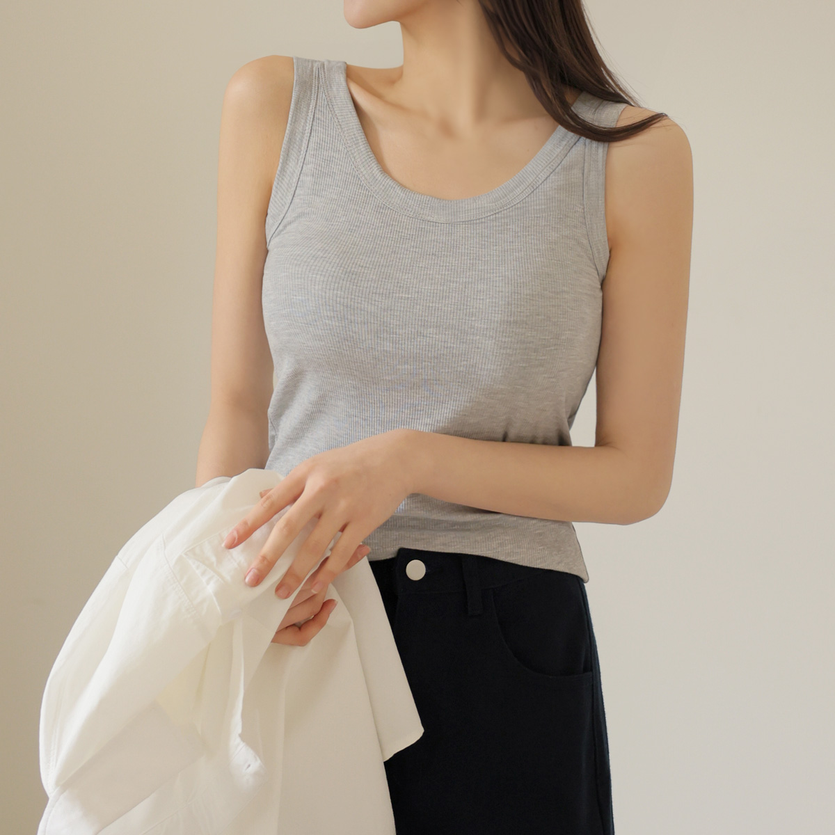 <b>[MD Recommended New Arrival]</b> Daily Soft U-Neck Sleeveless Top with Built-in Cup (XL~4XL)