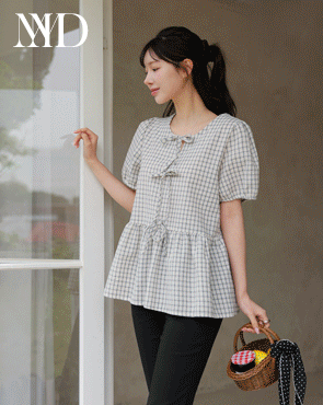 <b>[Wrinkle-free/Body shape coverage/Lightweight][Made]</b> Ribbon Tie Check Blouse
