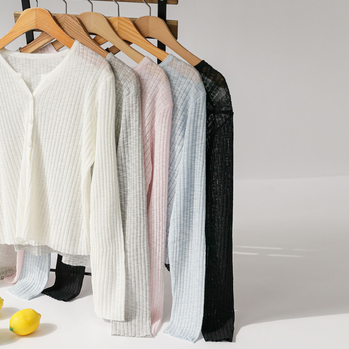Dalcomyeori Corrugated See-through Cardigan