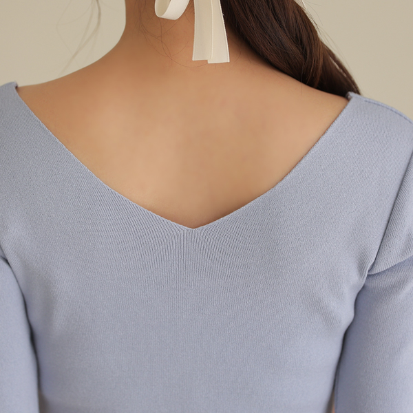 Reversible short-sleeved knit sweater that can be worn front or back