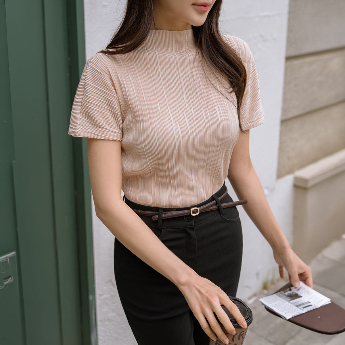 <b>[Effortless Chic/Comfort][Made]</b> Shy Girl Pleats Boat Neck T-Blouse
