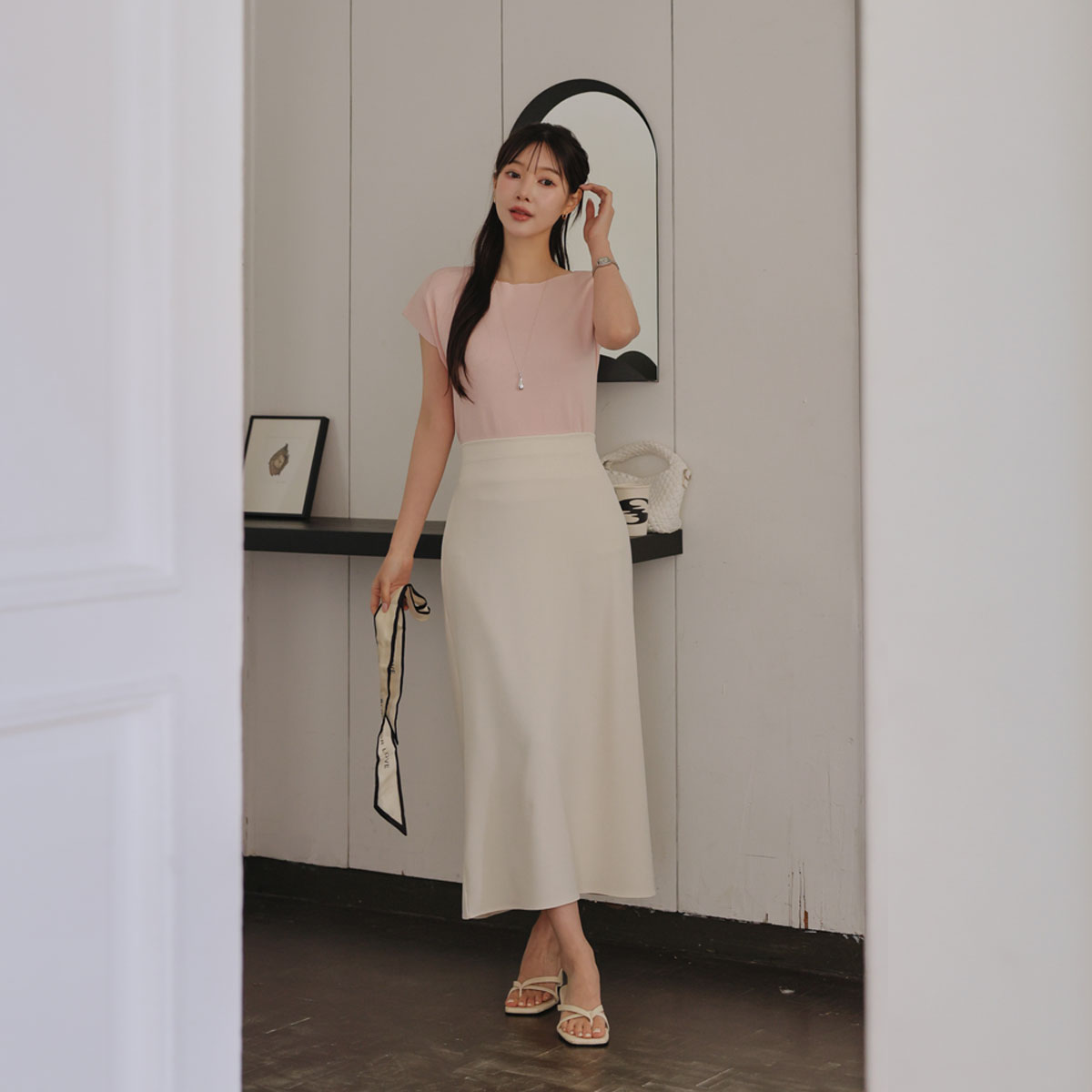 <b>[Wrinkle-Free/Back Elastic Waist/Body Shape Coverage][Made]</b> Wrinkle-Free Charsilket Rong Skirt