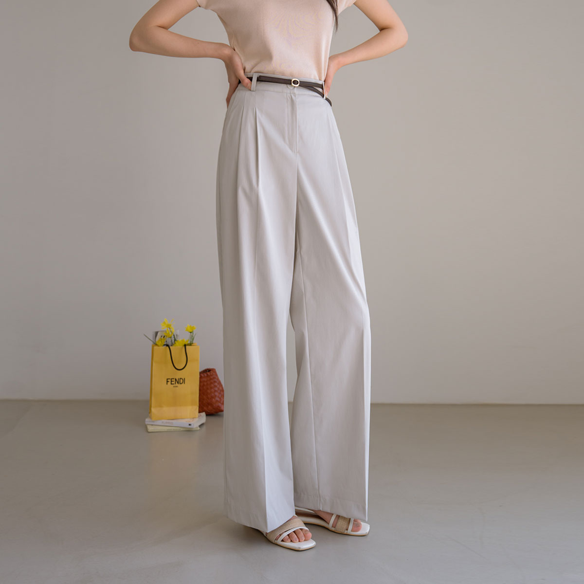 <b>[Opening Special]</b> <b>[Made]</b> primium Soft Two-Pin Tuck Wide Slacks