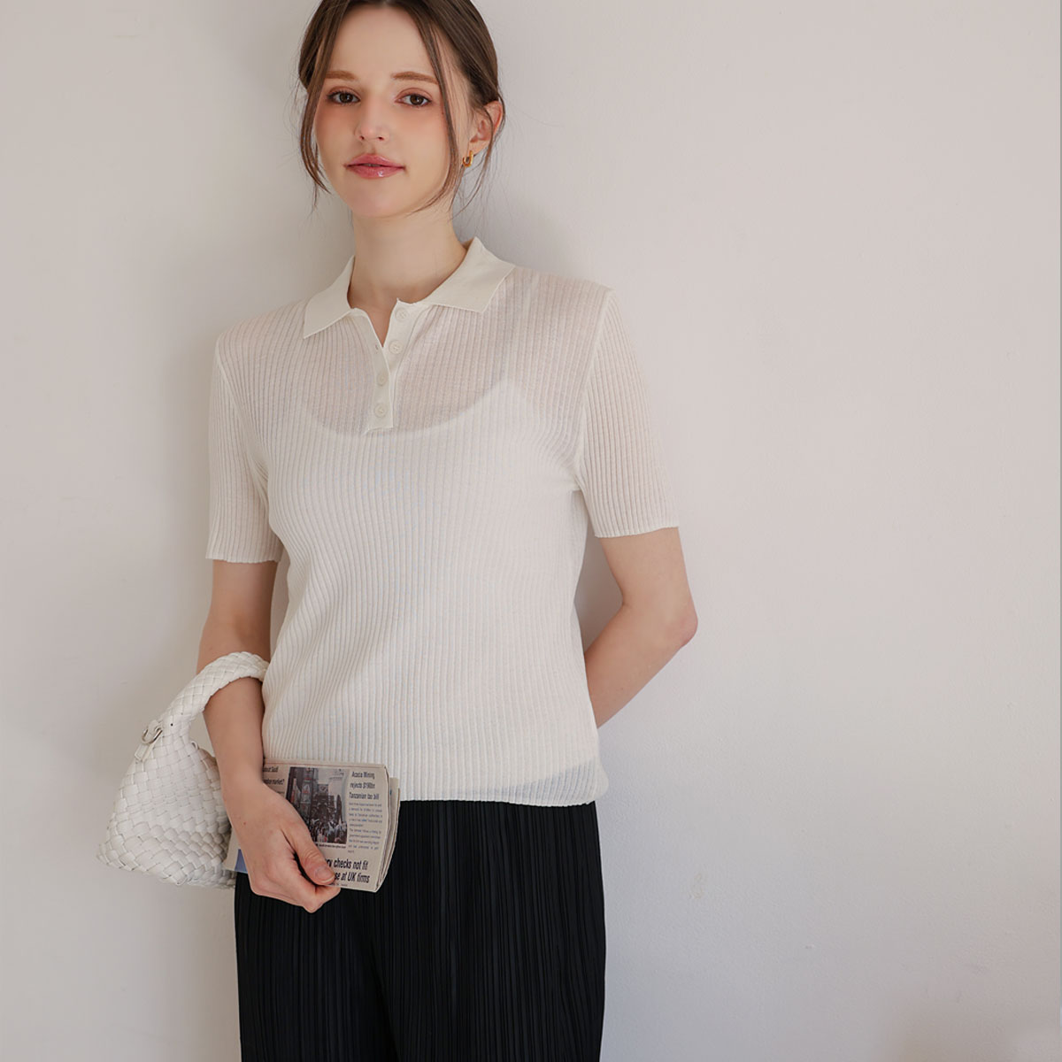 Slim ribbed collared short-sleeve knit