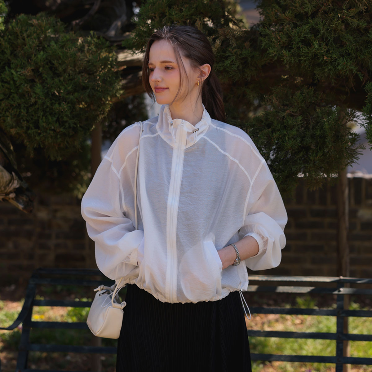 Lyocell feather see-through windbreaker