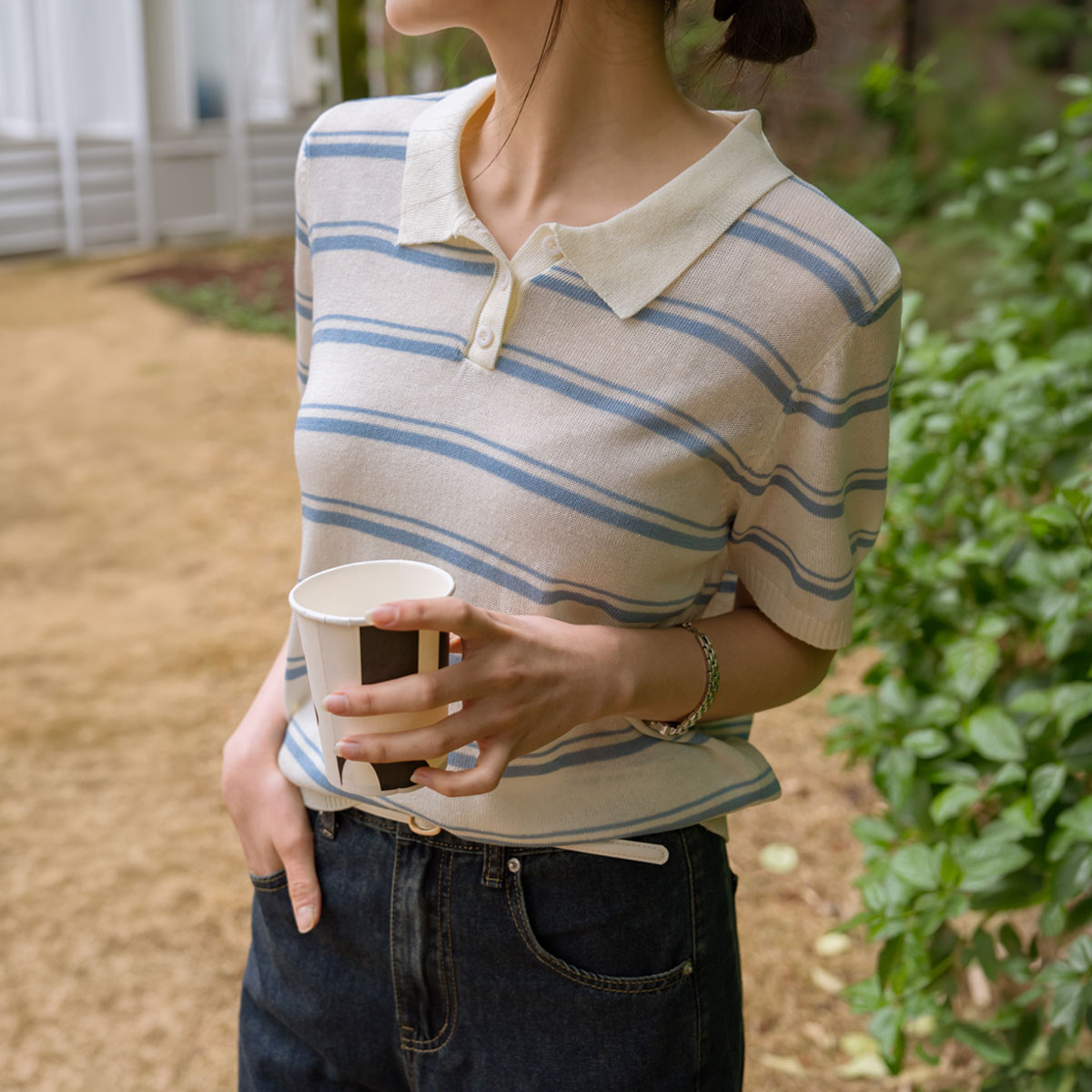 Button-neck striped collar knit