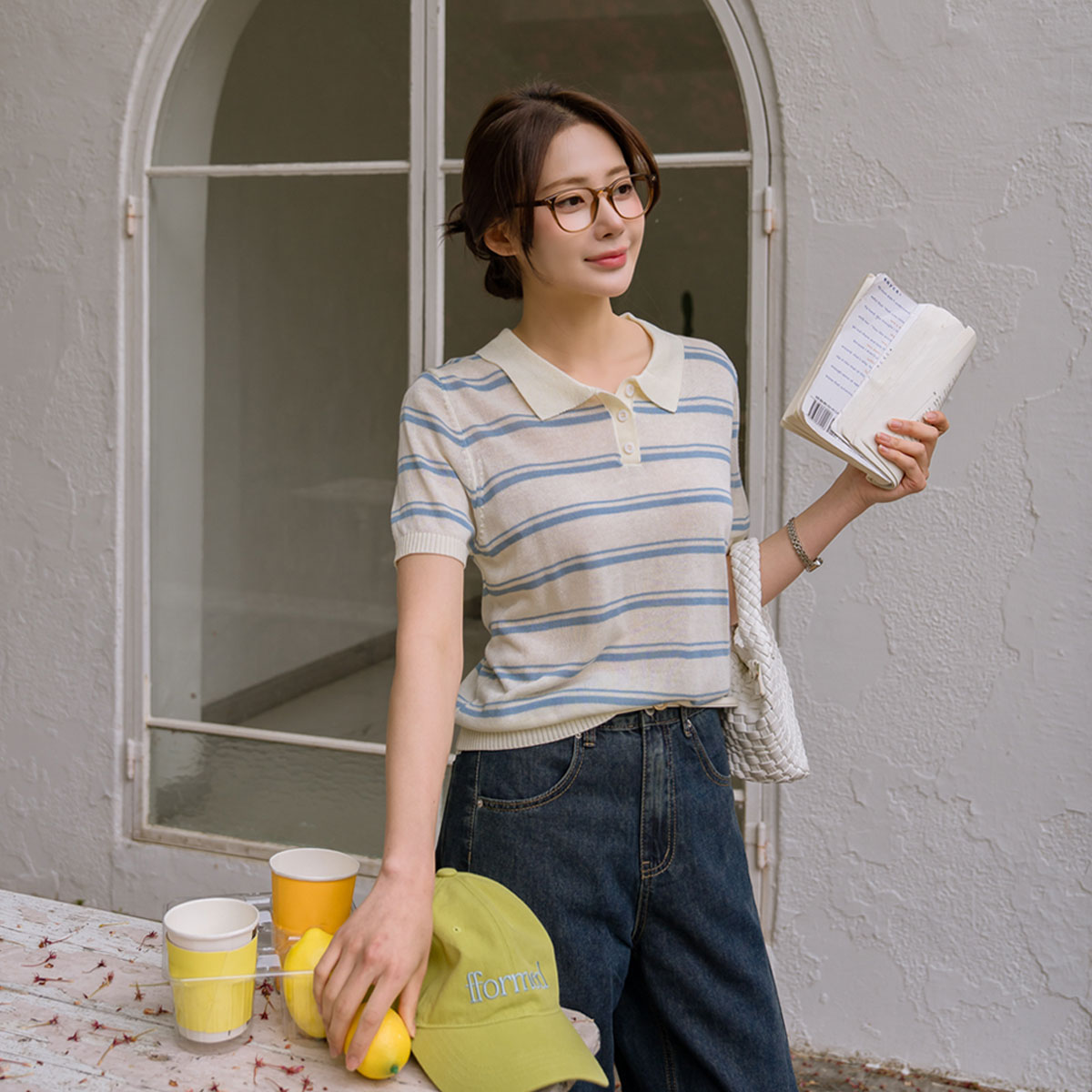 Button-neck striped collar knit