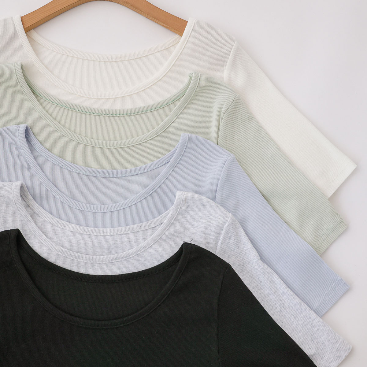 Basic Rabber Boat Neck Tee
