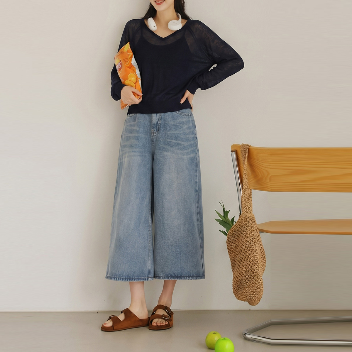 Cooling Linen Crop V-Neck Summer Knit