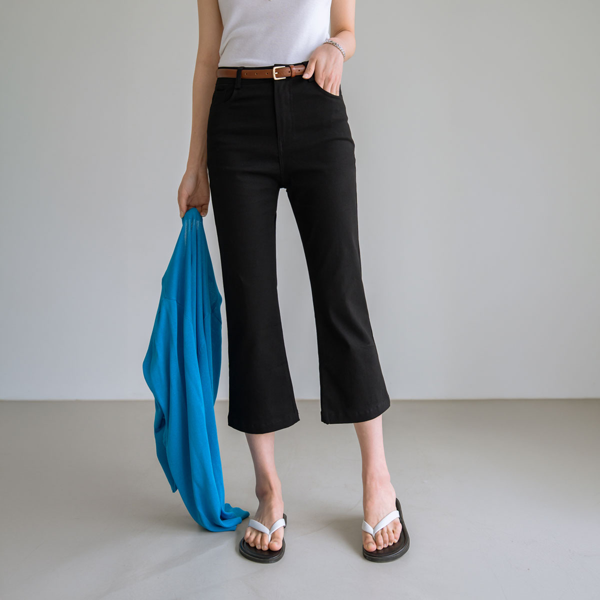 Bootcut 8-length Capri pants