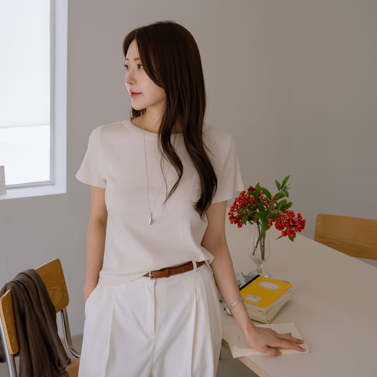 Basic Slim Raund Neck Corduroy Tee