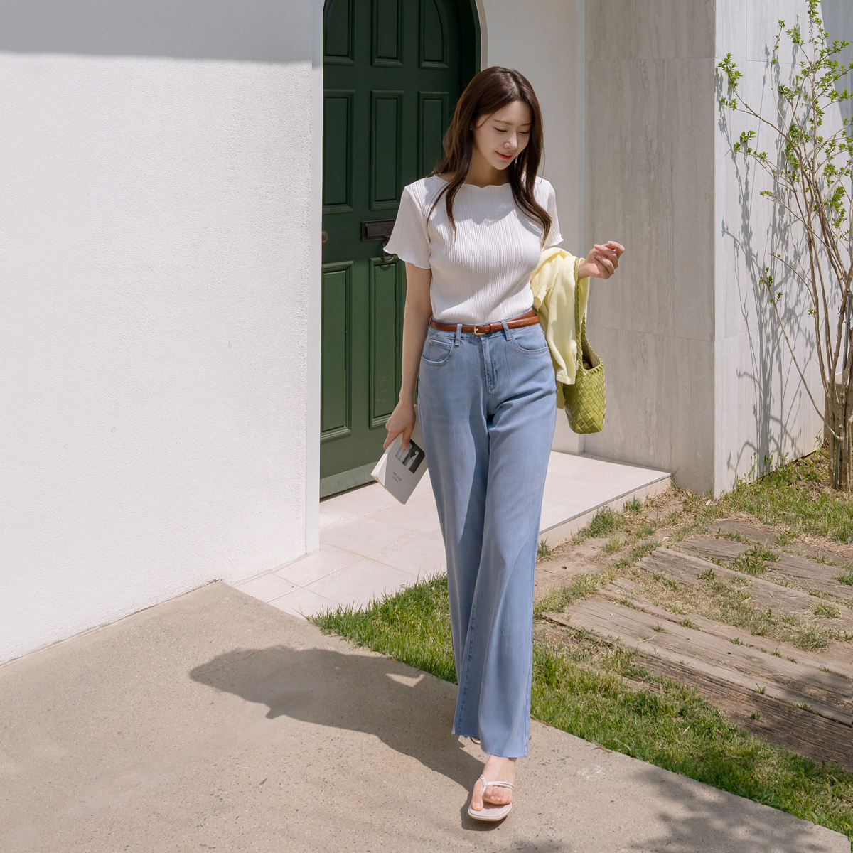 Wavy pleated tee