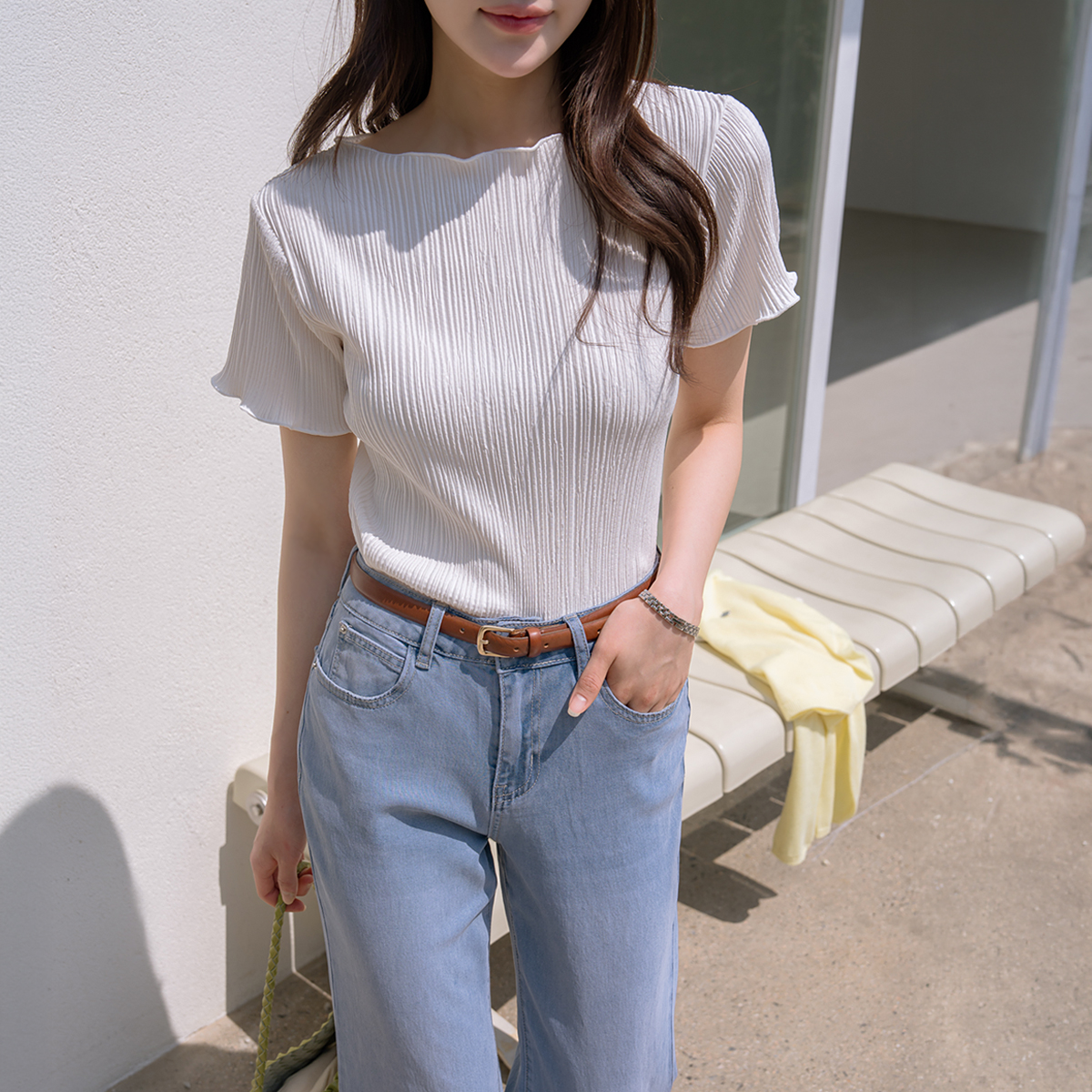 Wavy pleated tee