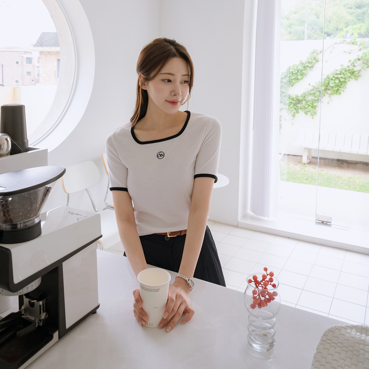 Color-block spandex embroidered corduroy tee