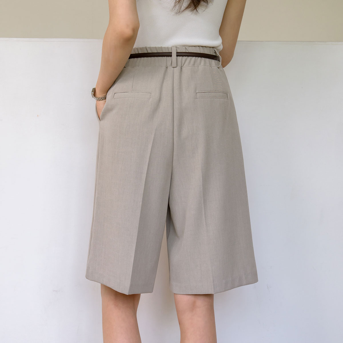 Wrinkle-free pintuck half-slacks