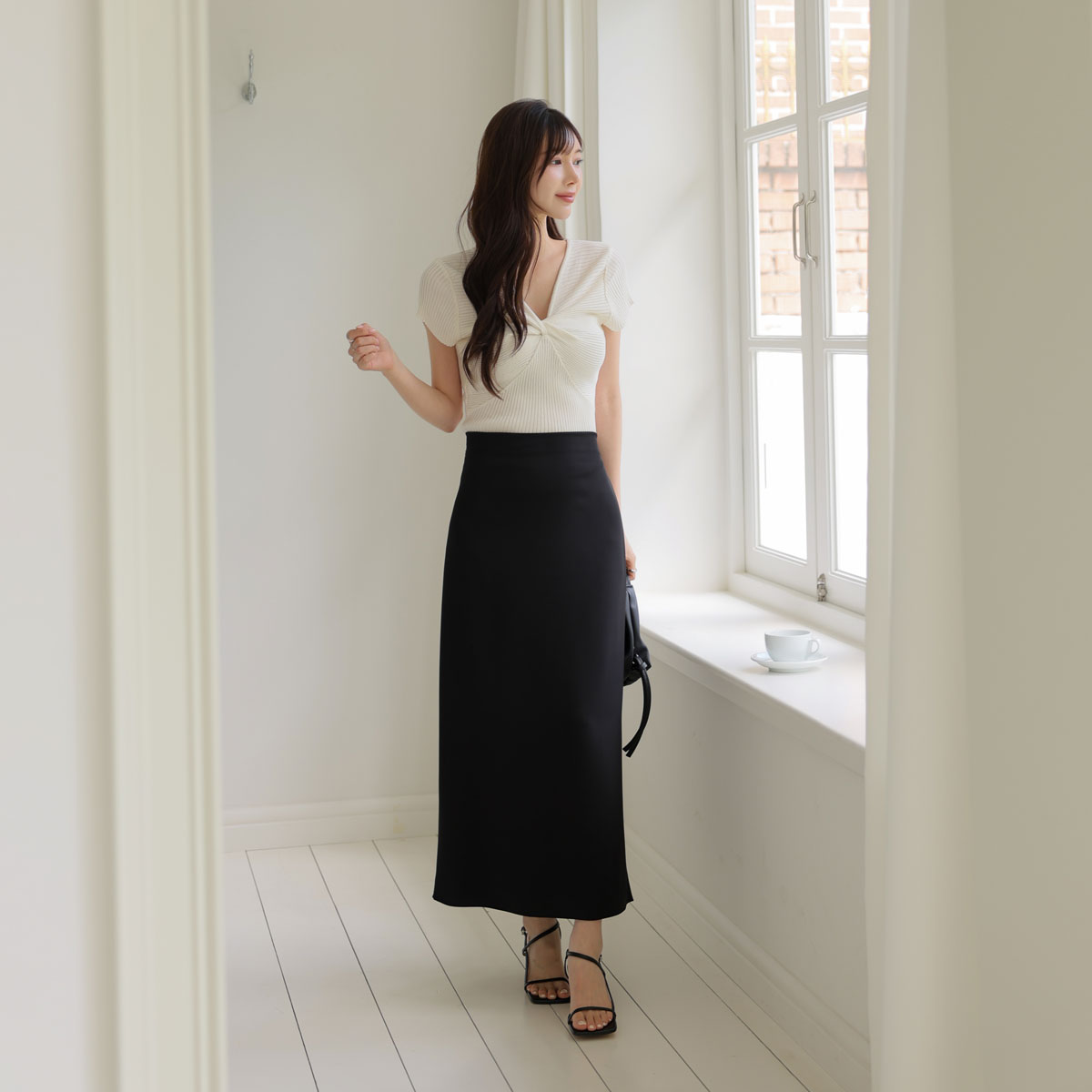 Delicate fit twisted ribbed knit