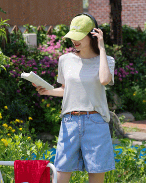 Soft-touch striped short-sleeve tee